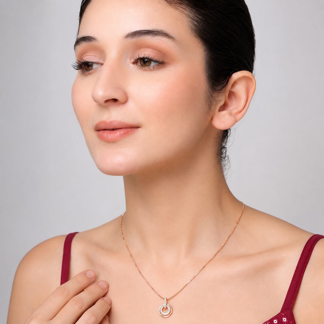 Rose Gold Circular Pendant Necklace for Women