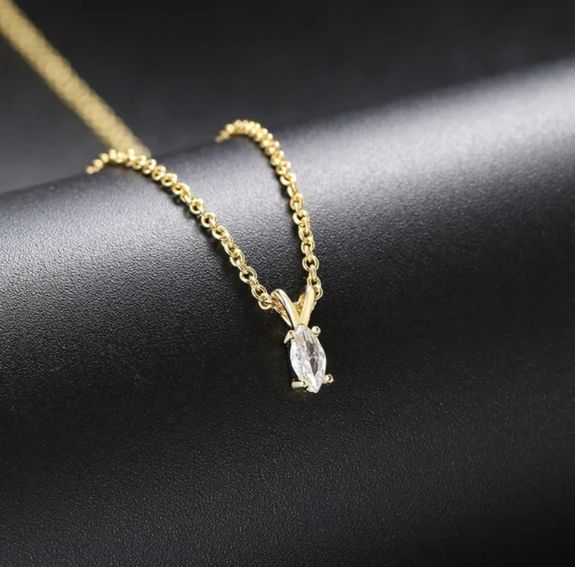 Solitaire Pendant with Gold Plated Chain for Women | Diamond like Brilliance Sparkling Zirconia for that Stunning Shine | Lovely Gift (Gold)