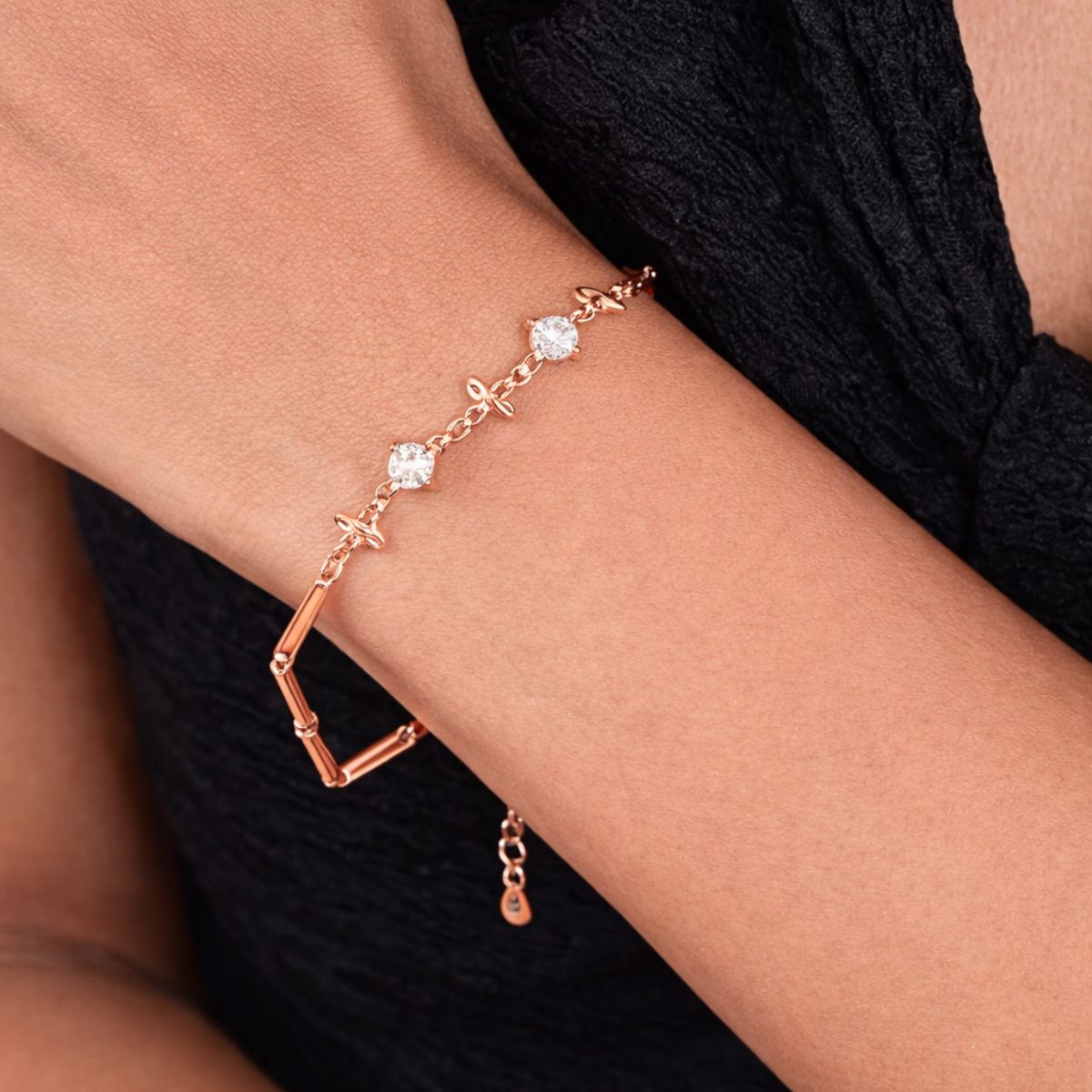 NIlu's Collection Rose Gold Plated Bracelet For Women And Girls