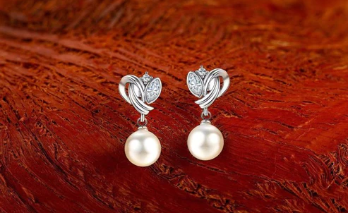Chic Pearl Statement Drop Earrings